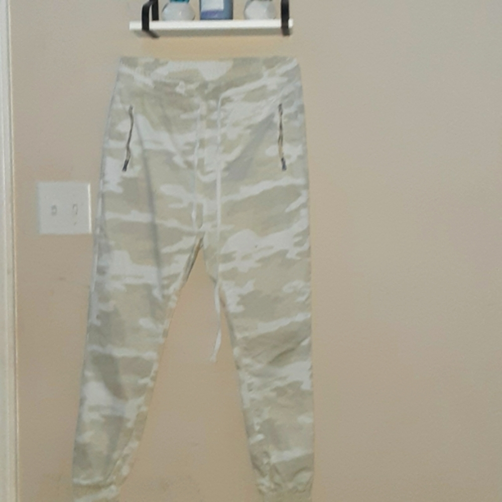 BAGGY CARGO JEANS